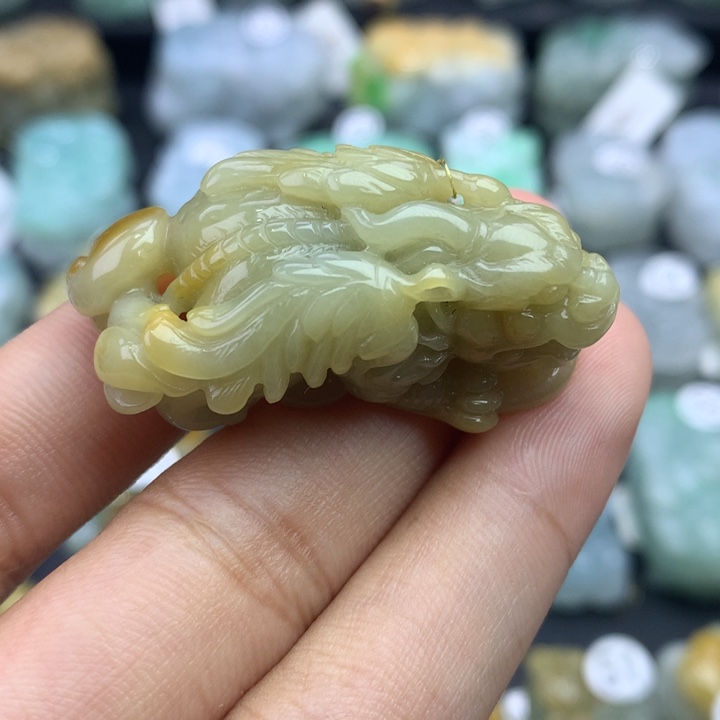 翡翠颈饰未镶嵌天然缅甸翡翠