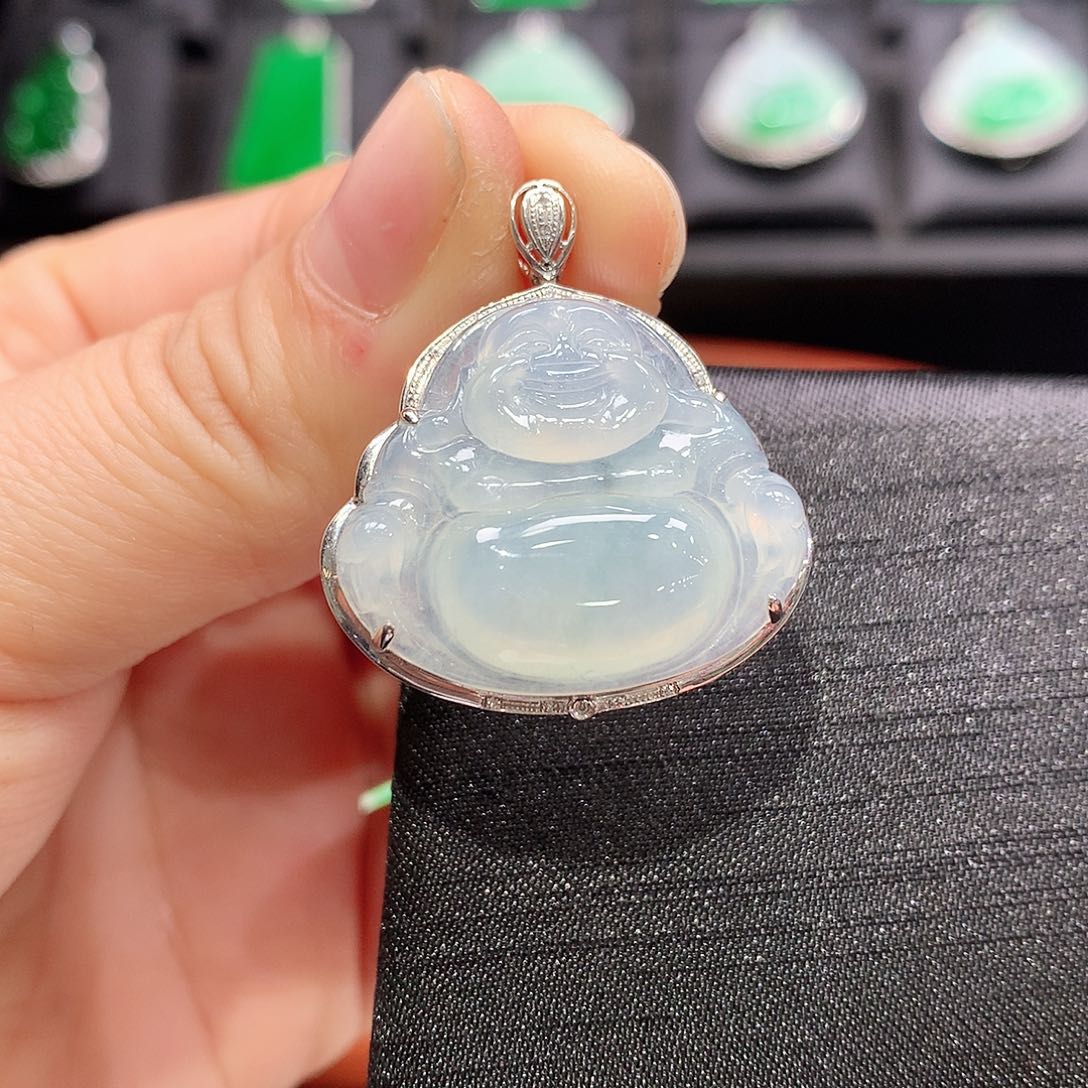 翡翠颈饰18K金镶嵌佛公