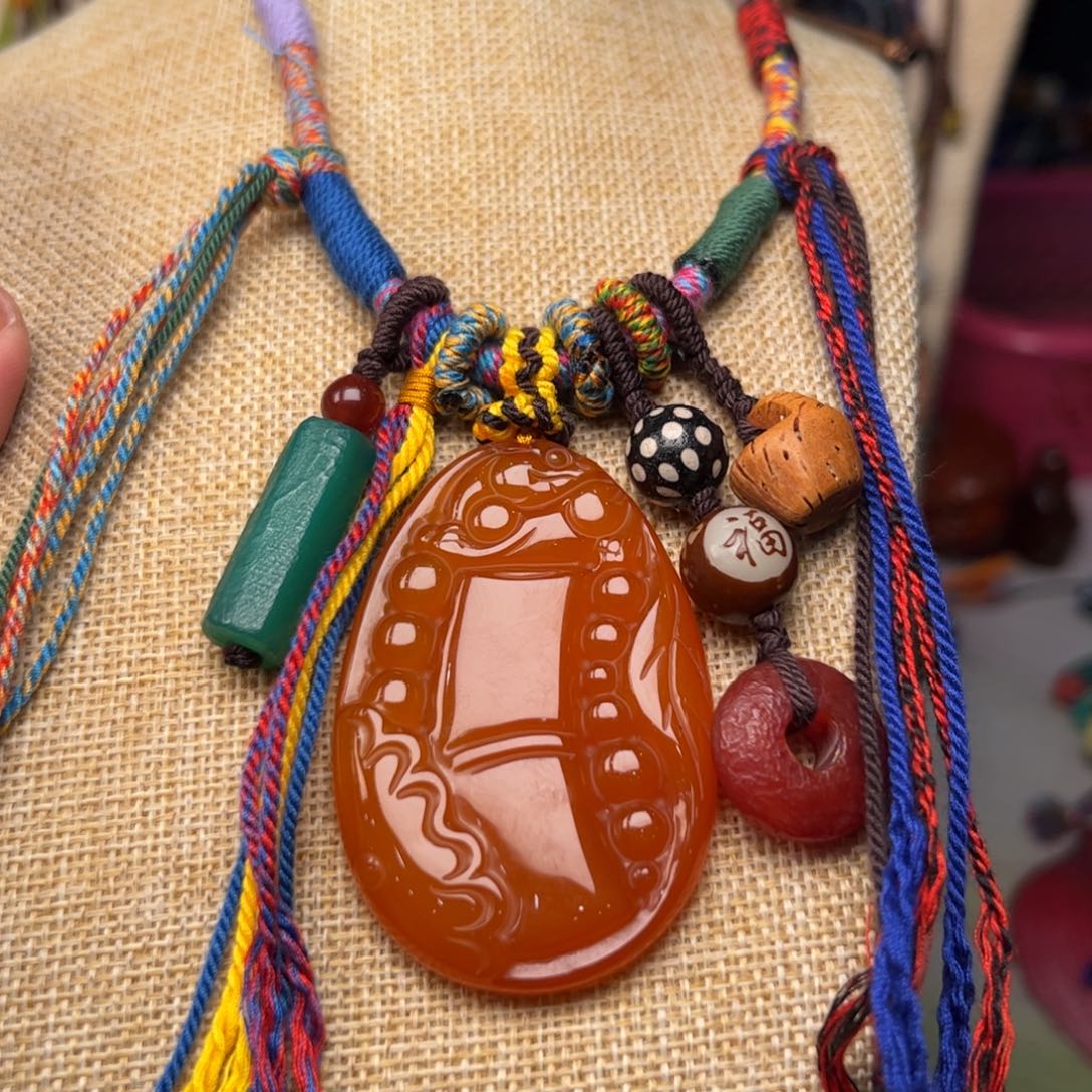 玛瑙/玉髓颈饰未镶嵌