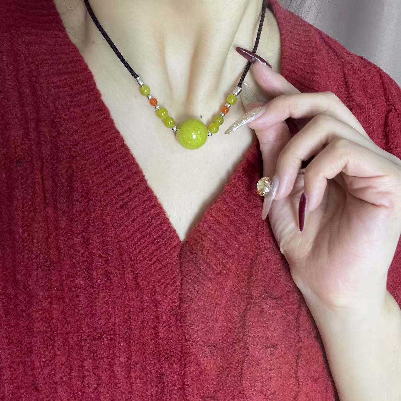 天然岫玉牛油果转运珠【有“球”必应】