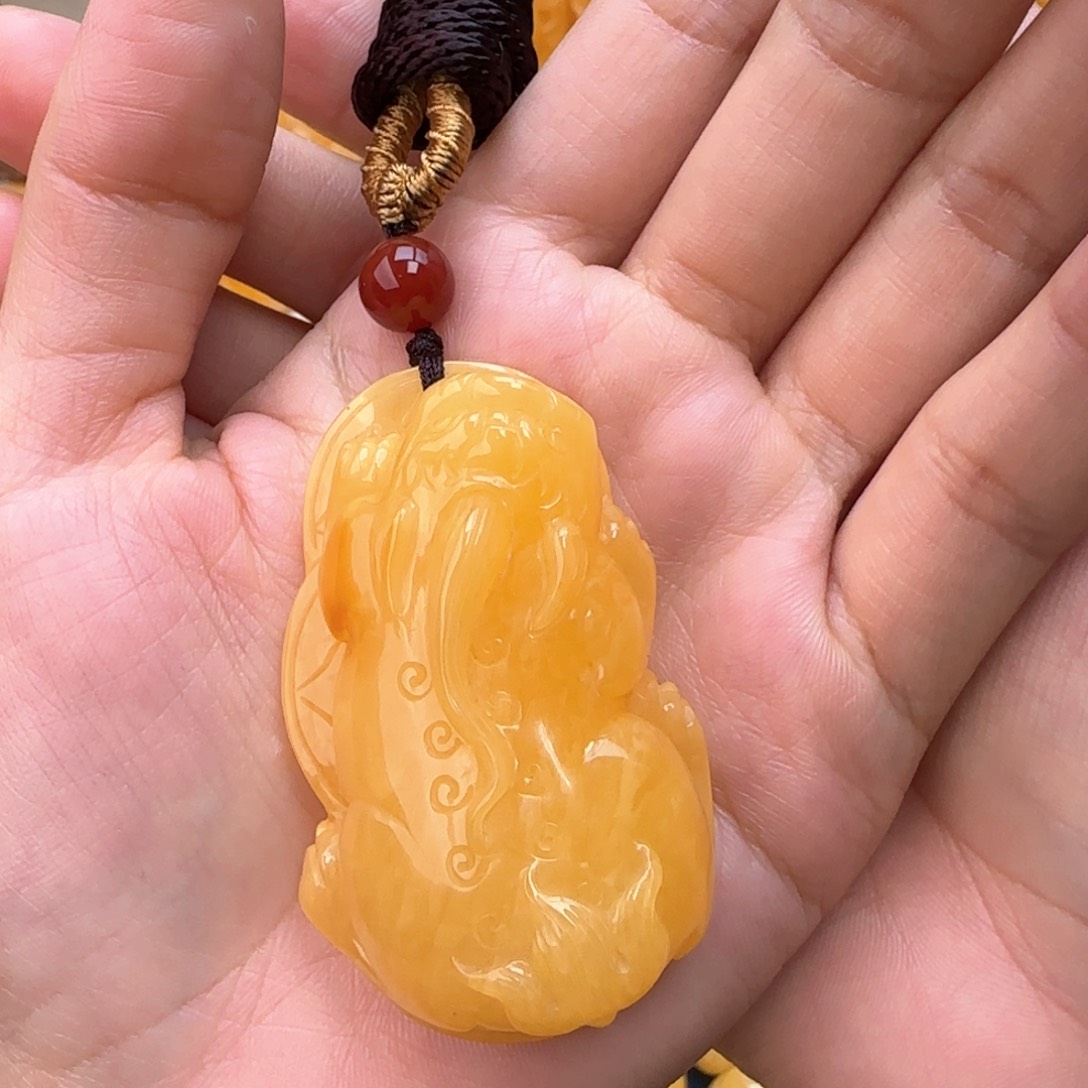 琥珀颈饰未镶嵌୧****貔貅