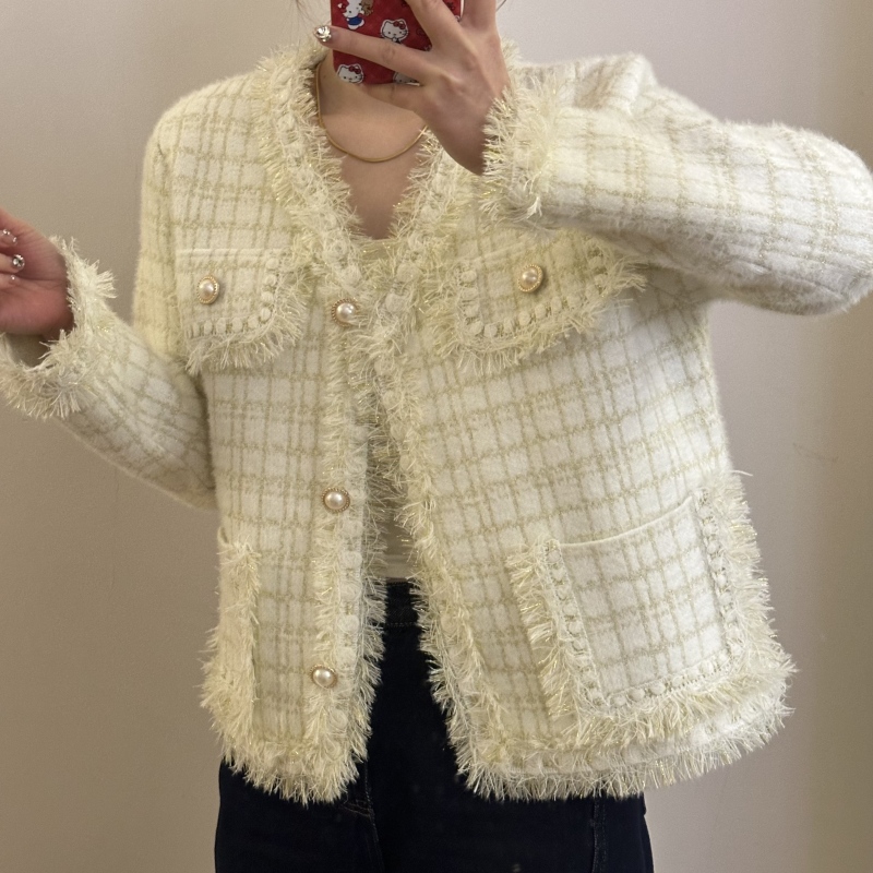 新款气质时尚短款百搭时尚法式女装小香风-B547白色