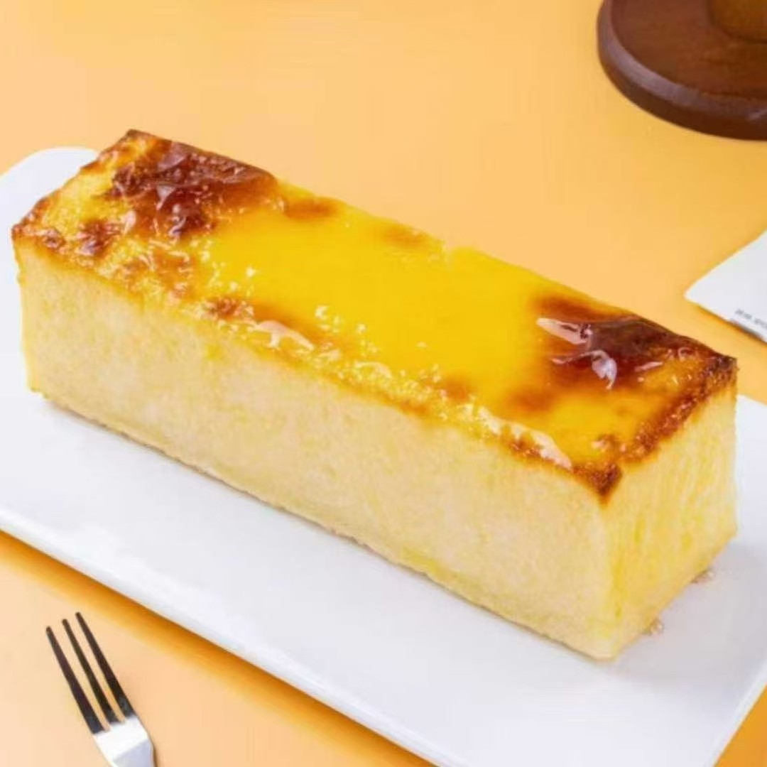 黄金乳酪条面包冻品需烤制