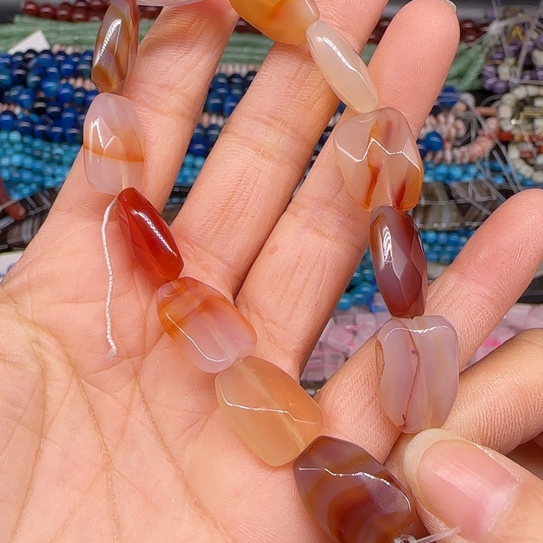 玛瑙/玉髓合金珠宝半成品飘花红玛瑙12-16mm半条