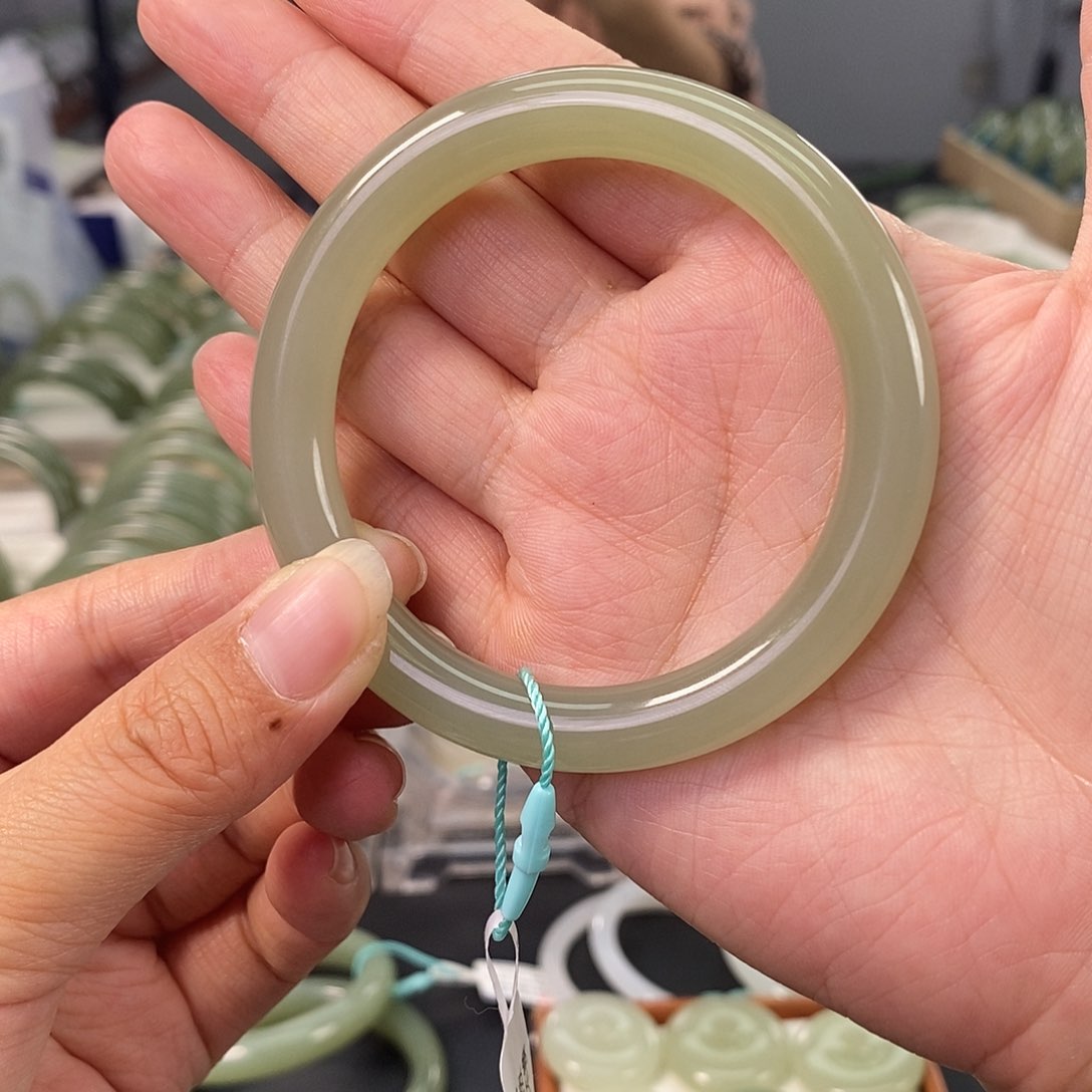 和田玉和田玉手镯54.55未镶嵌