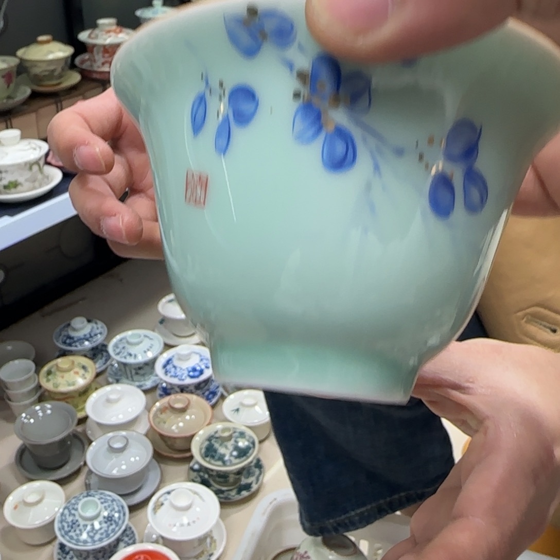 高温下的高温天气使人心情愉悦