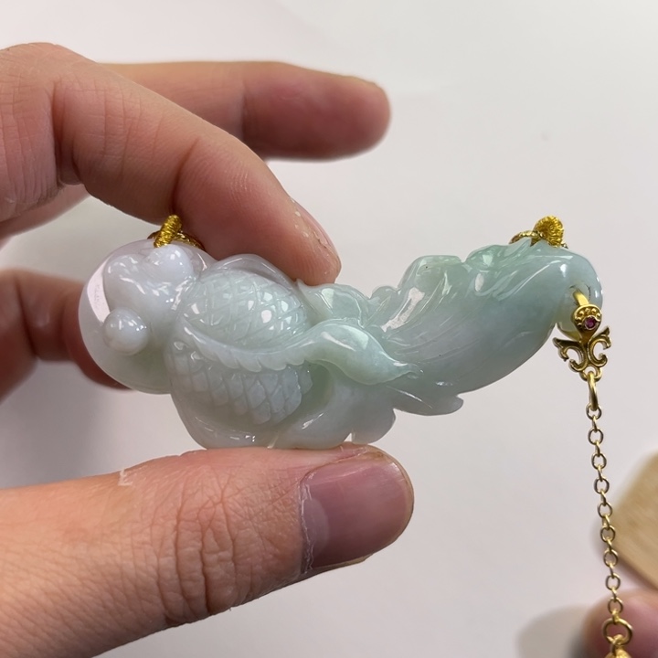 翡翠吊坠(赠链)未镶嵌代编织