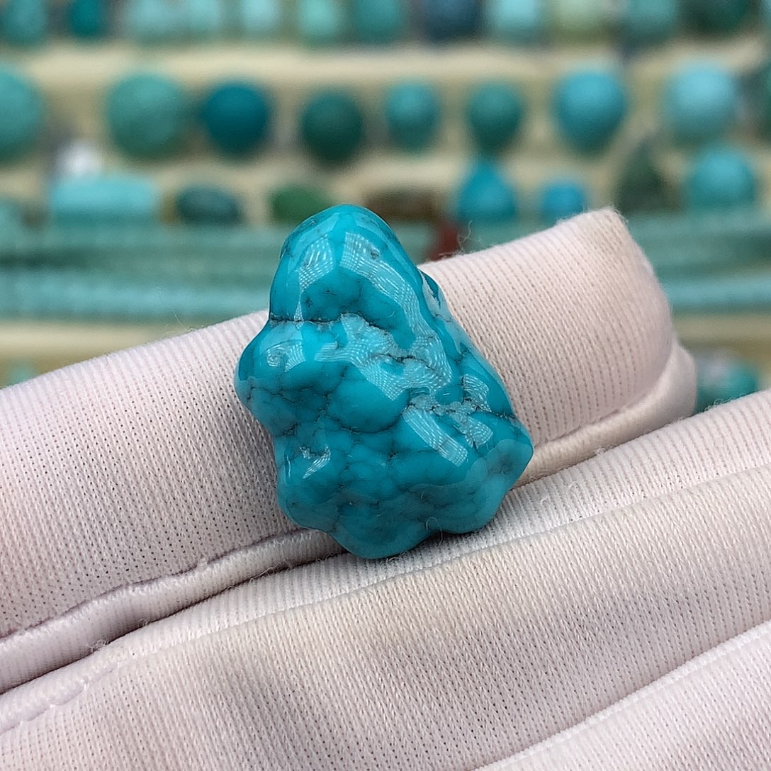 绿松石未镶嵌珠宝奇石