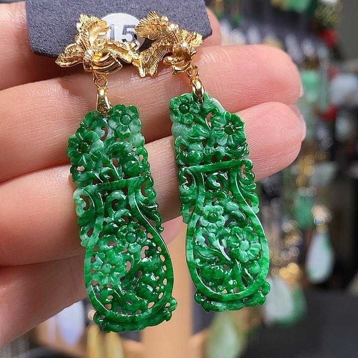 甜***粉翡翠未镶嵌耳饰翡翠