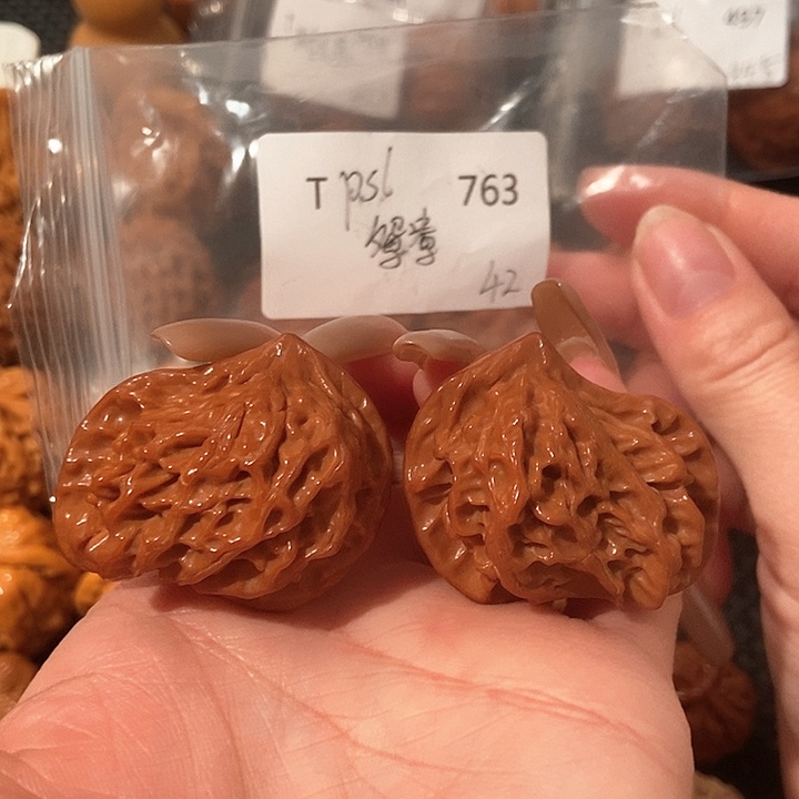 文玩核桃吊坠盘山鸳鸯42