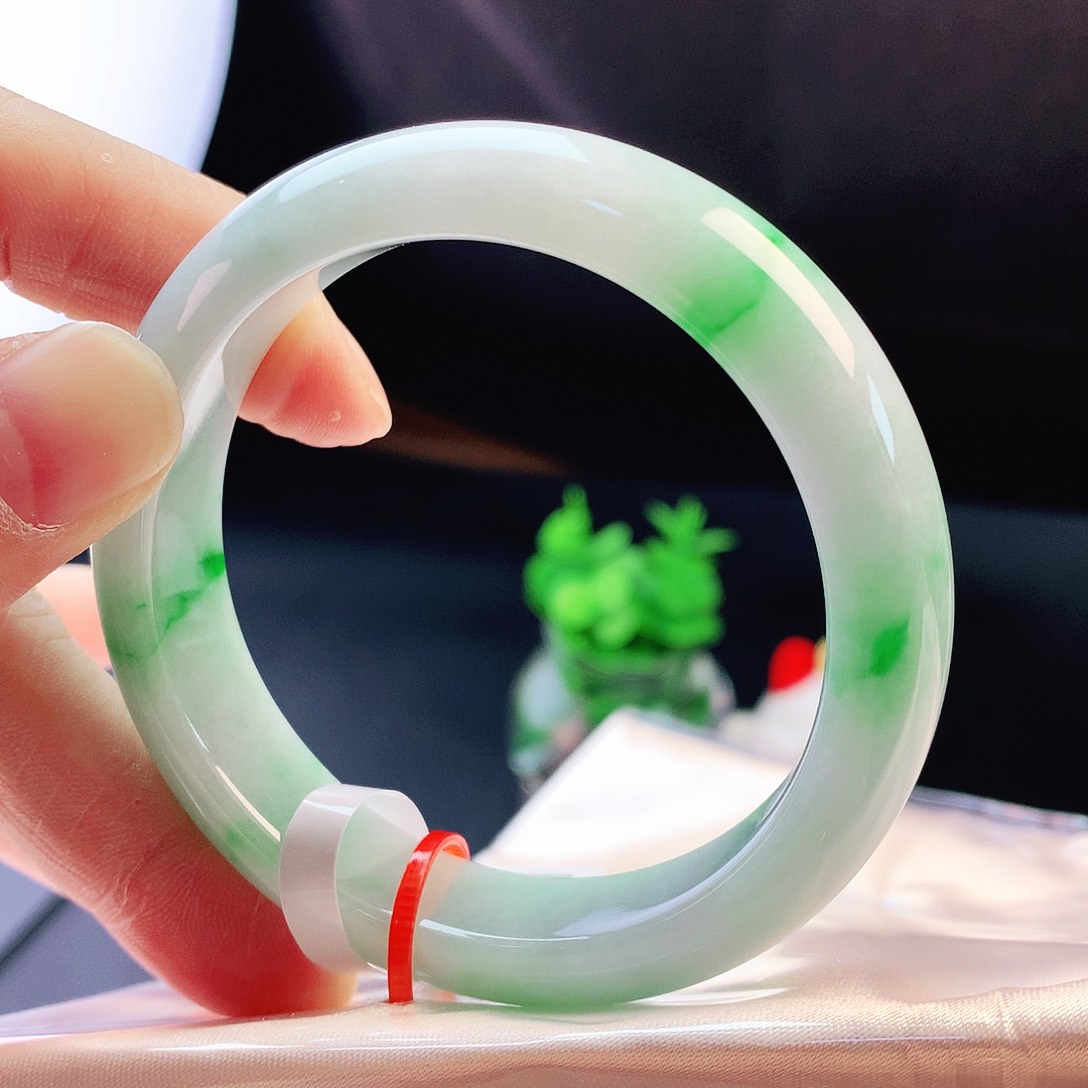 未镶嵌手镯翡翠52圈