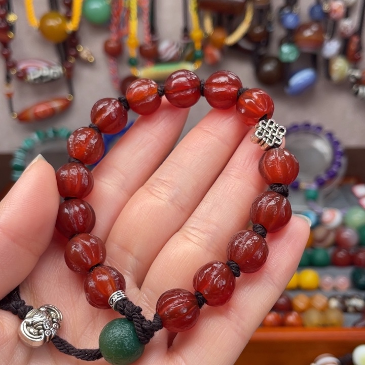 玛瑙/玉髓手链未镶嵌M****u