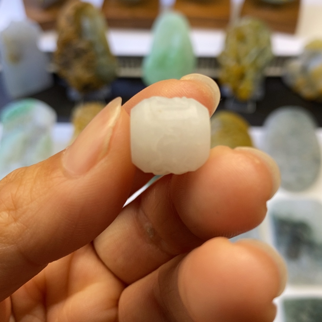 定制翡翠未镶嵌珠子