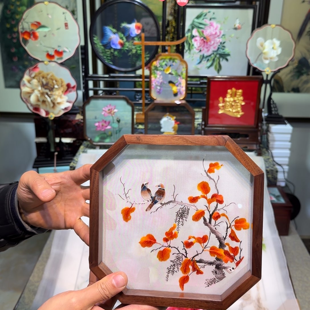 刺绣刺绣工艺精湛