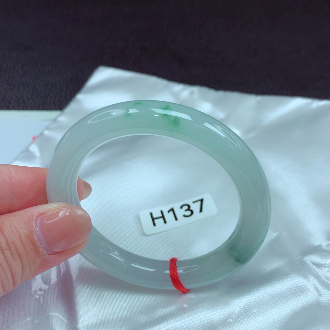 翡翠手镯未镶嵌手镯88