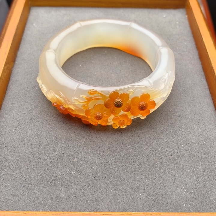 玛瑙/玉髓手镯未镶嵌用****天