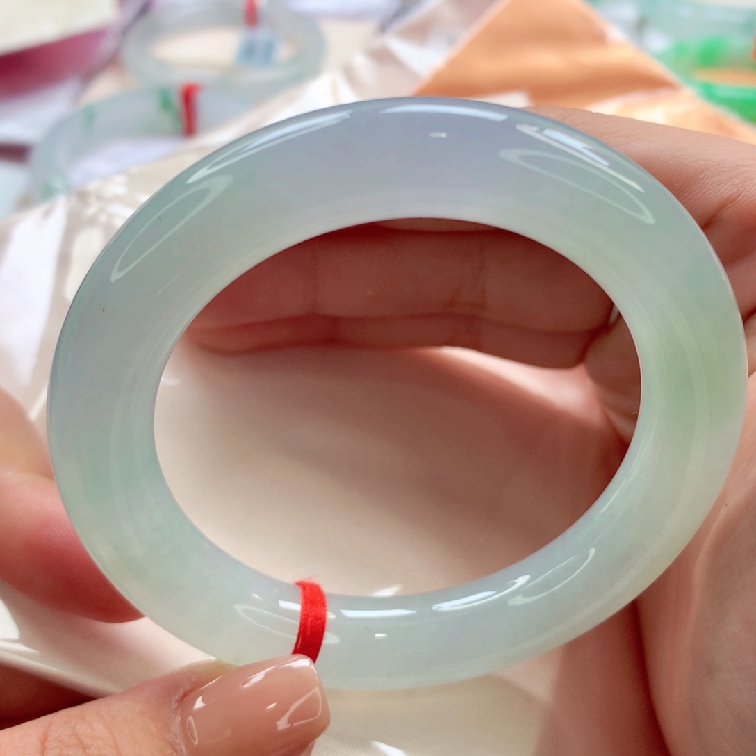 翡翠手镯（圆镯）未镶嵌师妹