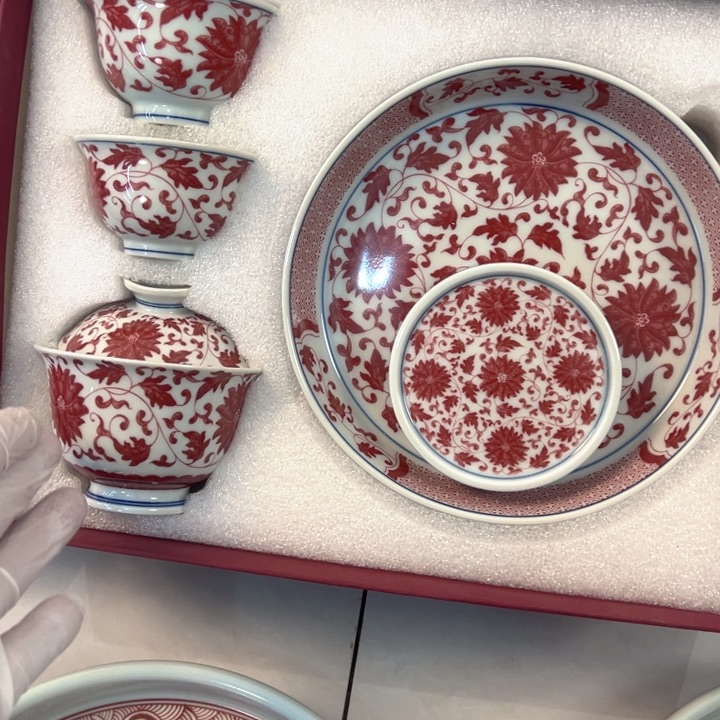 陶摆件釉里红缠枝莲五件套全品