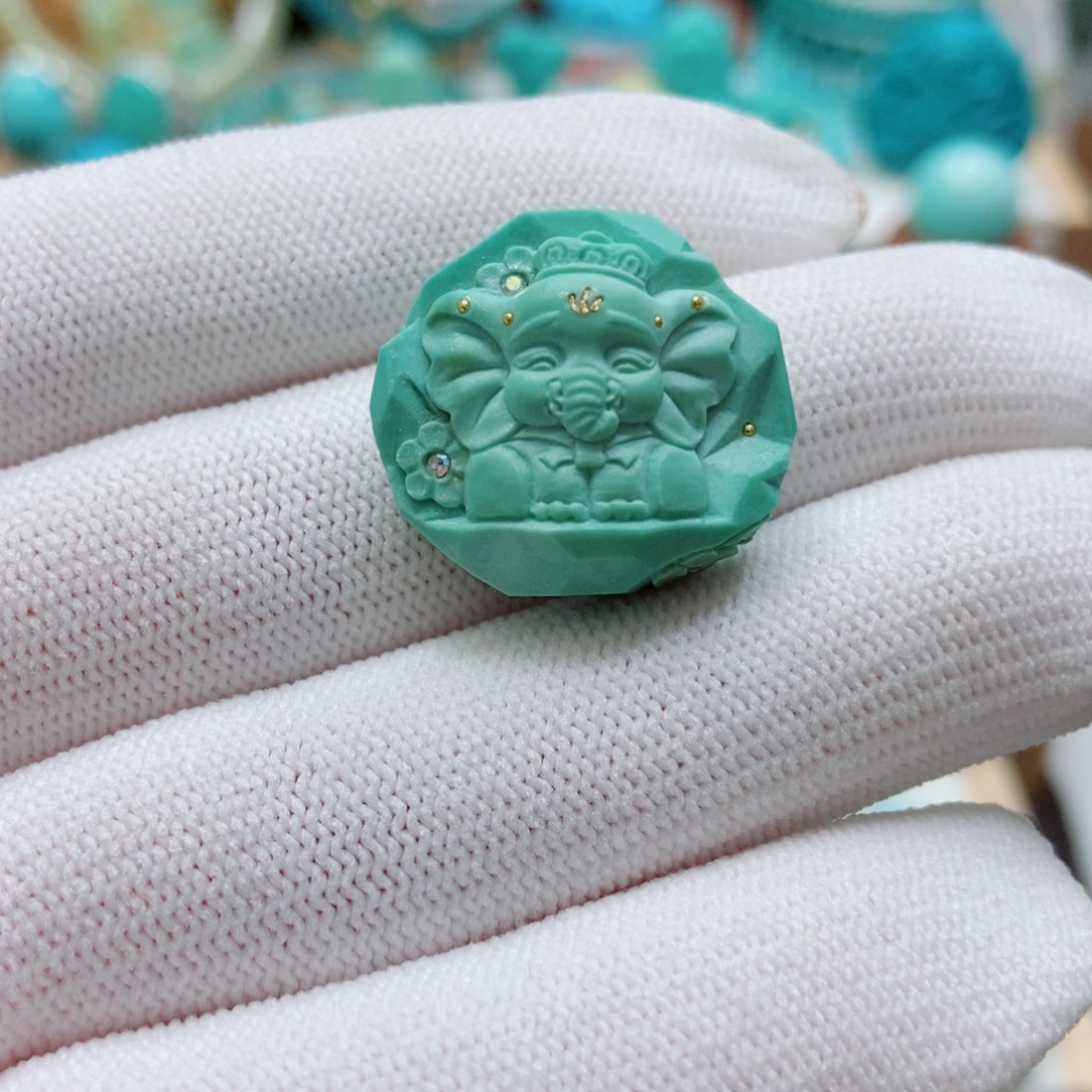 绿松石未镶嵌象牌