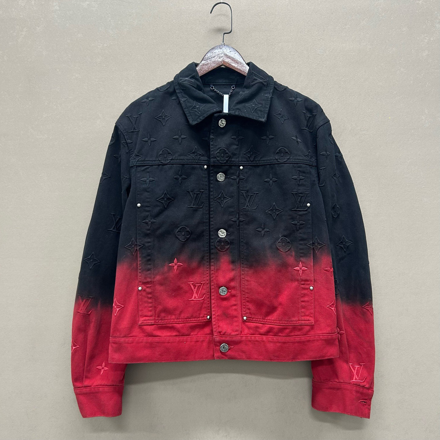 未使用 LouisVuitton/路易威登 黑红渲染刺绣老花夹克ys000247