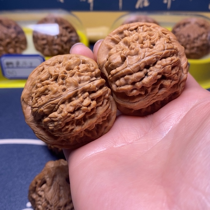 文玩核桃把件望月