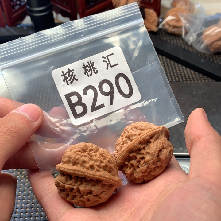 文玩核桃吊坠霸王
