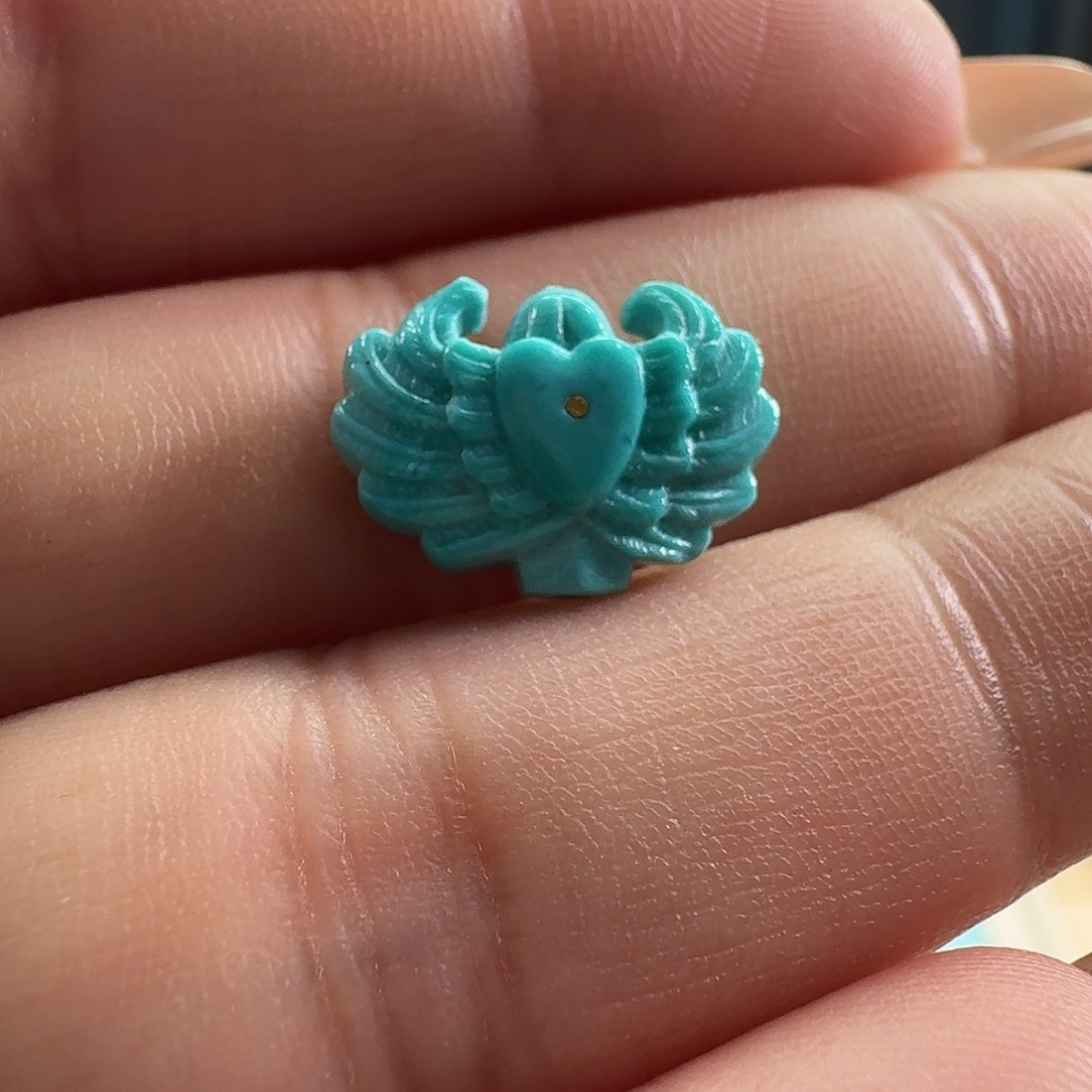 绿松石未镶嵌颈饰