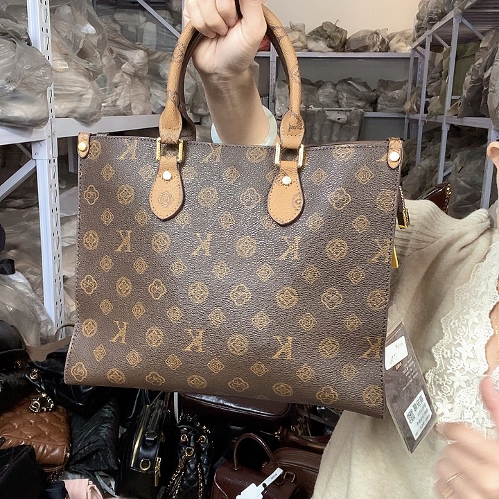 蚕丝小牛剖层皮革PU4003