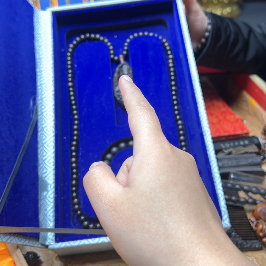 滴血莲花菩提吊坠