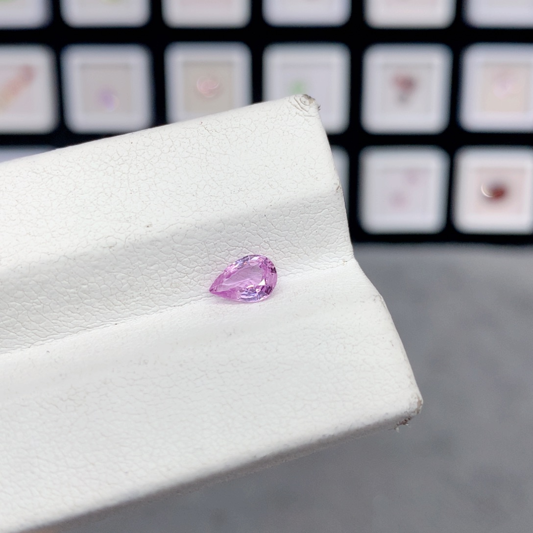 蓝宝石裸石未镶嵌5*7mm