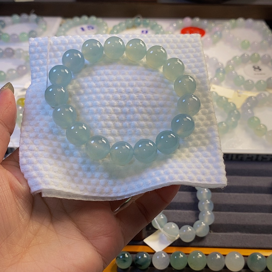 定制翡翠未镶嵌翡翠.