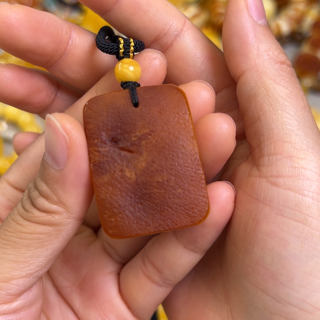 未镶嵌蜜蜡裸石蜜蜡