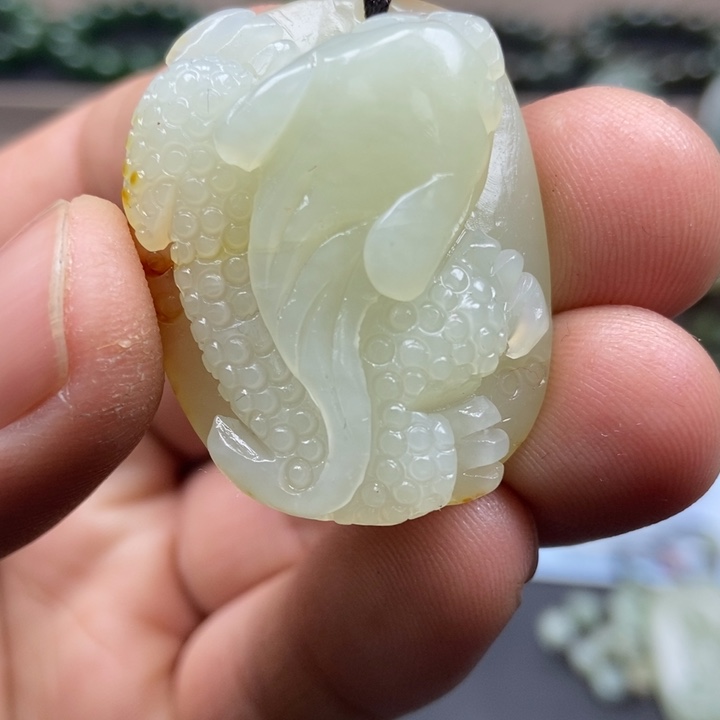 和田玉颈饰未镶嵌