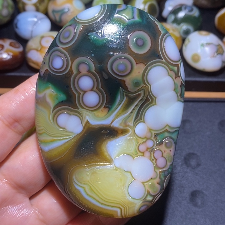 未镶嵌玛瑙/玉髓珠宝半成品144