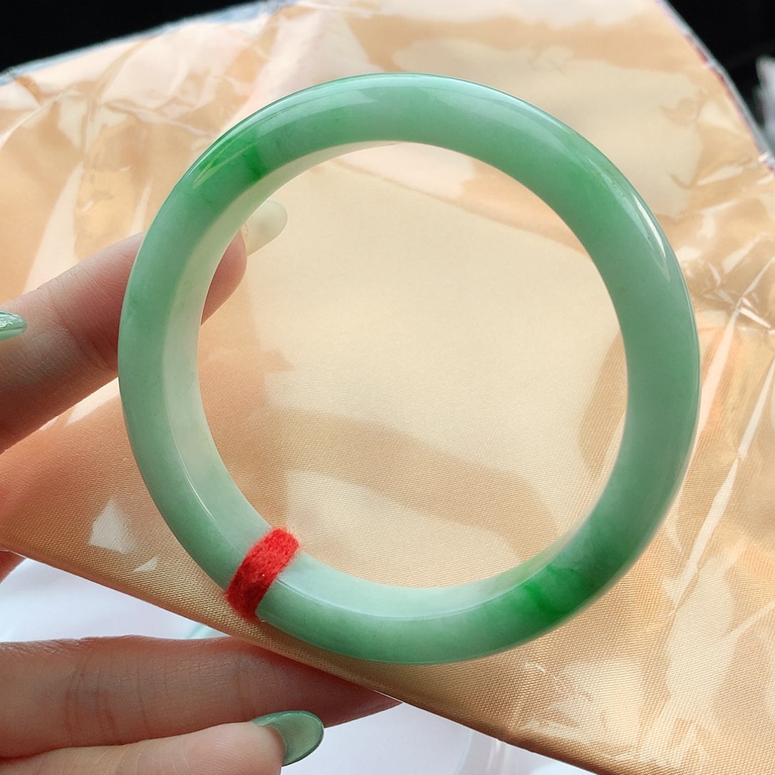 翡翠手镯未镶嵌57圈口882126