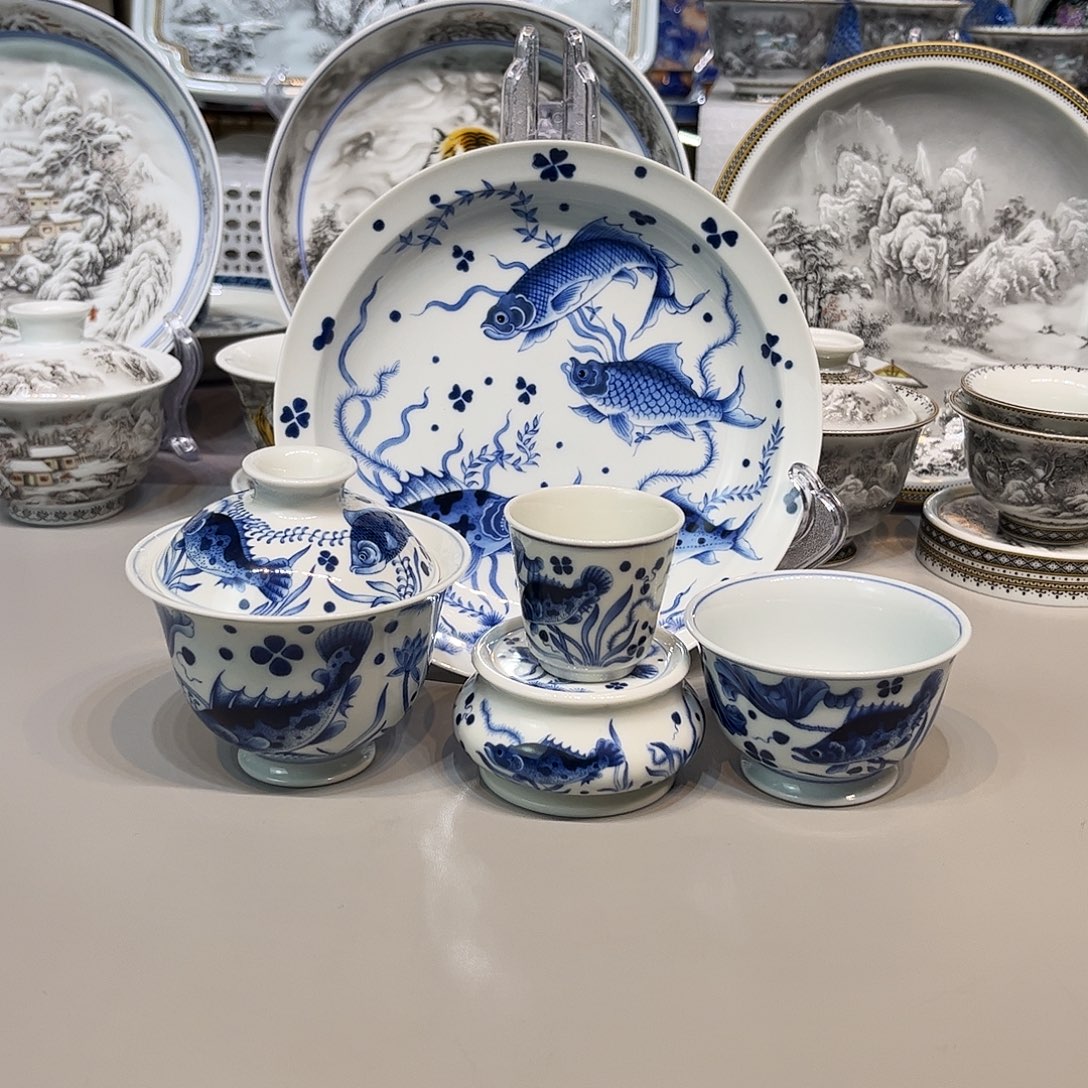 小***S景德镇陶瓷艺术品