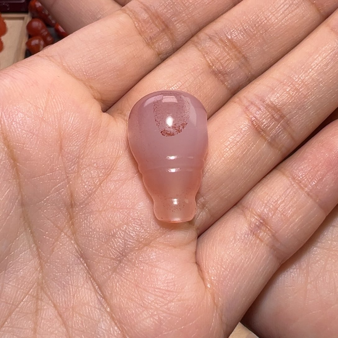 南红玛瑙珠宝奇石未镶嵌猛****。三通