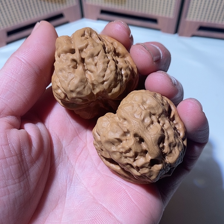 晚***‘精品文玩核桃蛤蟆头