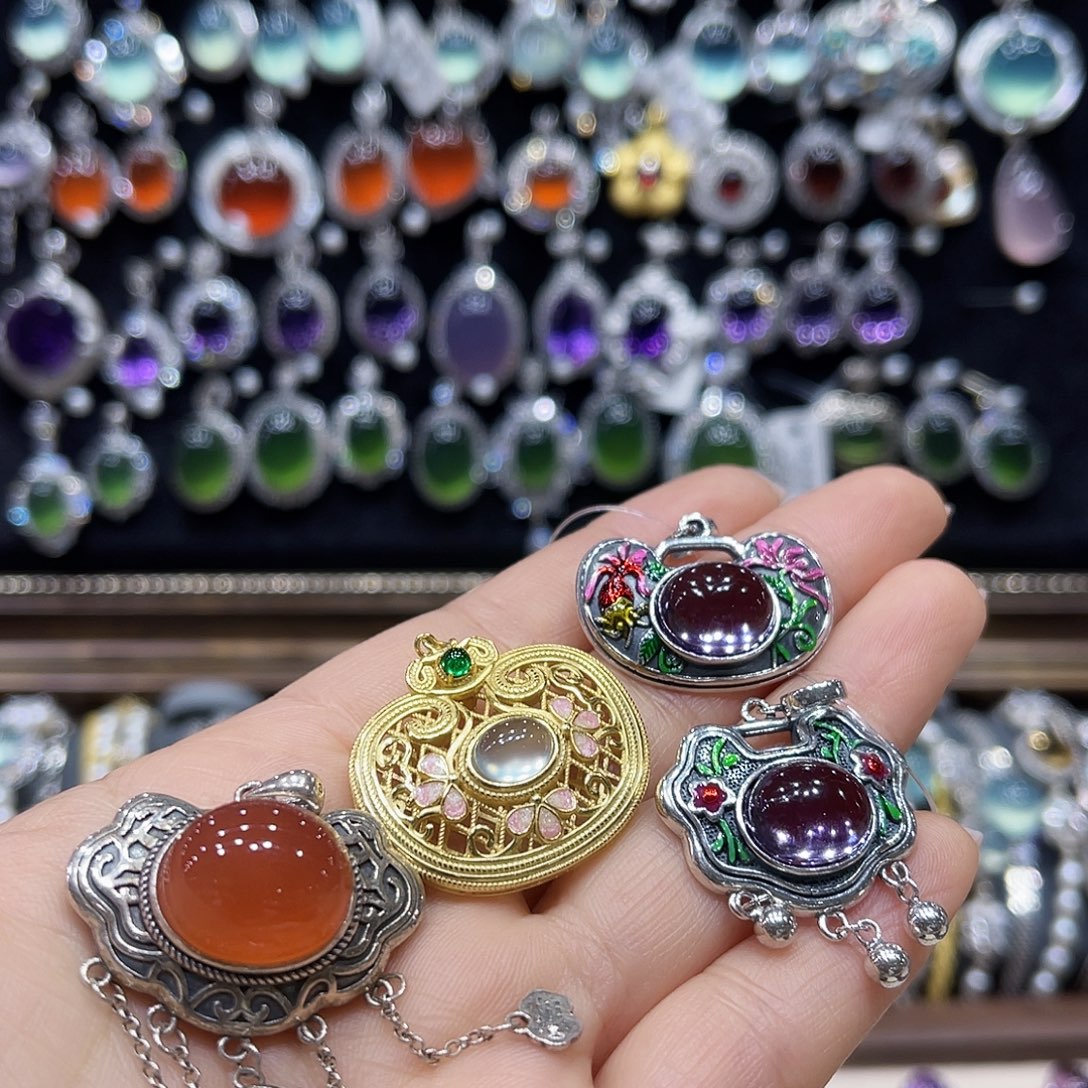 Y***吖蛇纹石玉银S925镶嵌戒指