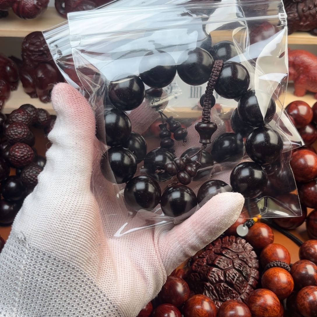 染料紫檀（血檀）阿*?2.0老料多星-多样性发其一