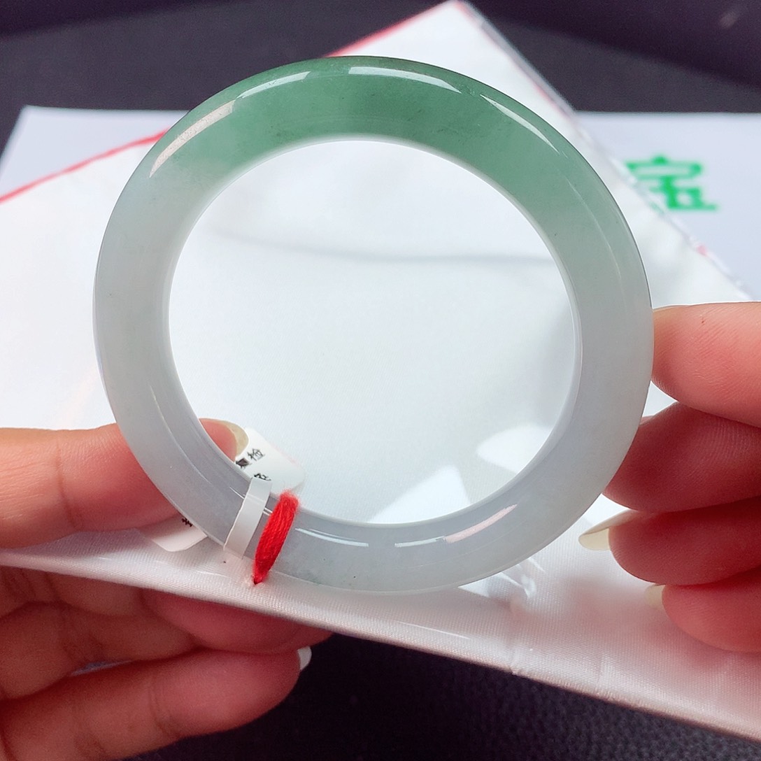 翡翠手镯未镶嵌天然缅甸A货翡翠手镯