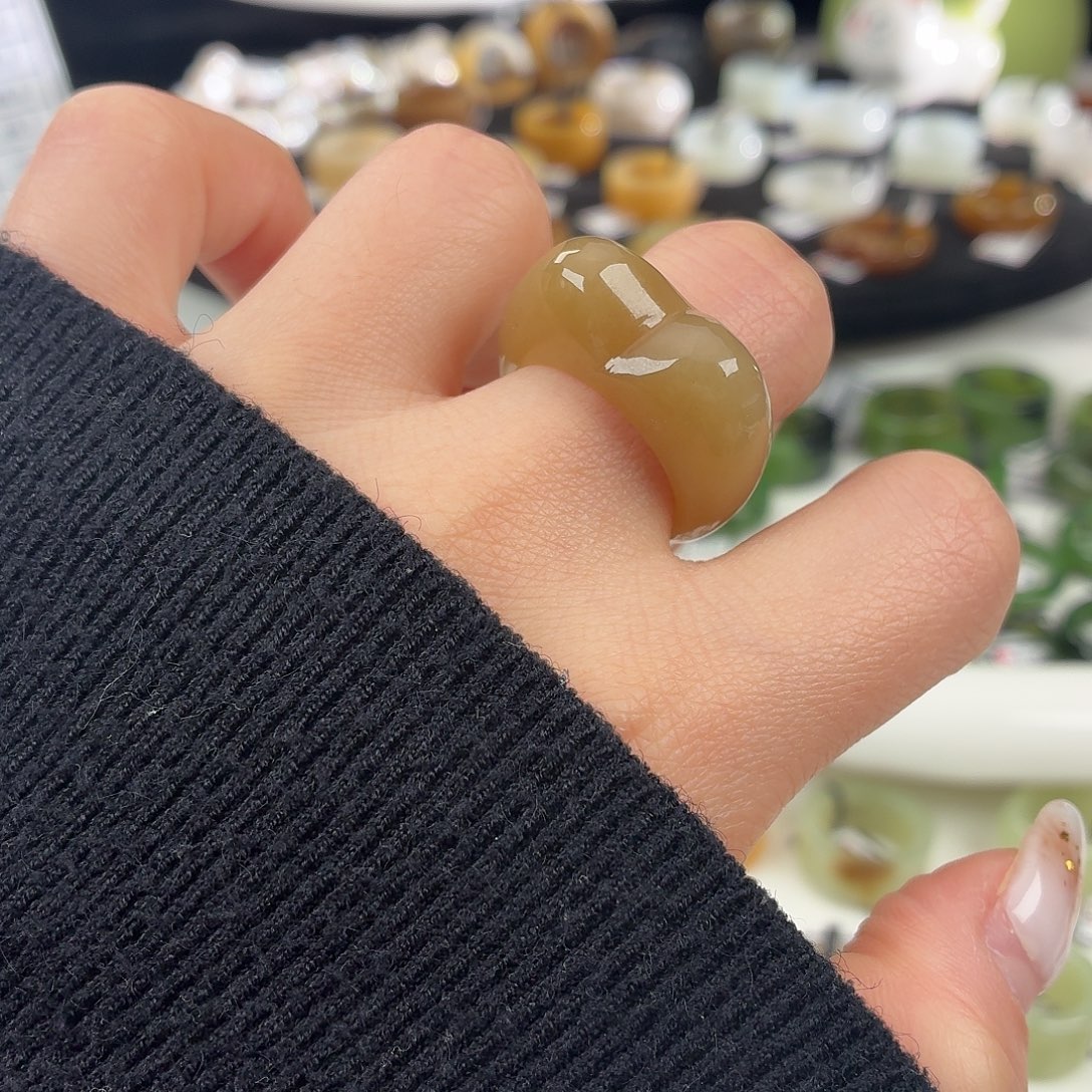和田玉未镶嵌戒指S105黄糖猫耳18.2