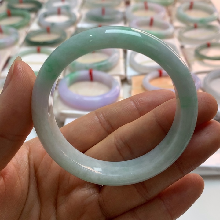翡翠未镶嵌手镯白底青52.8