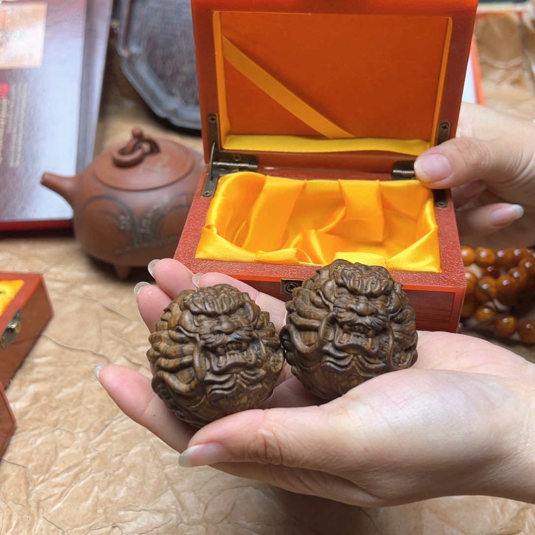 大叶紫檀（黑酸枝木类）