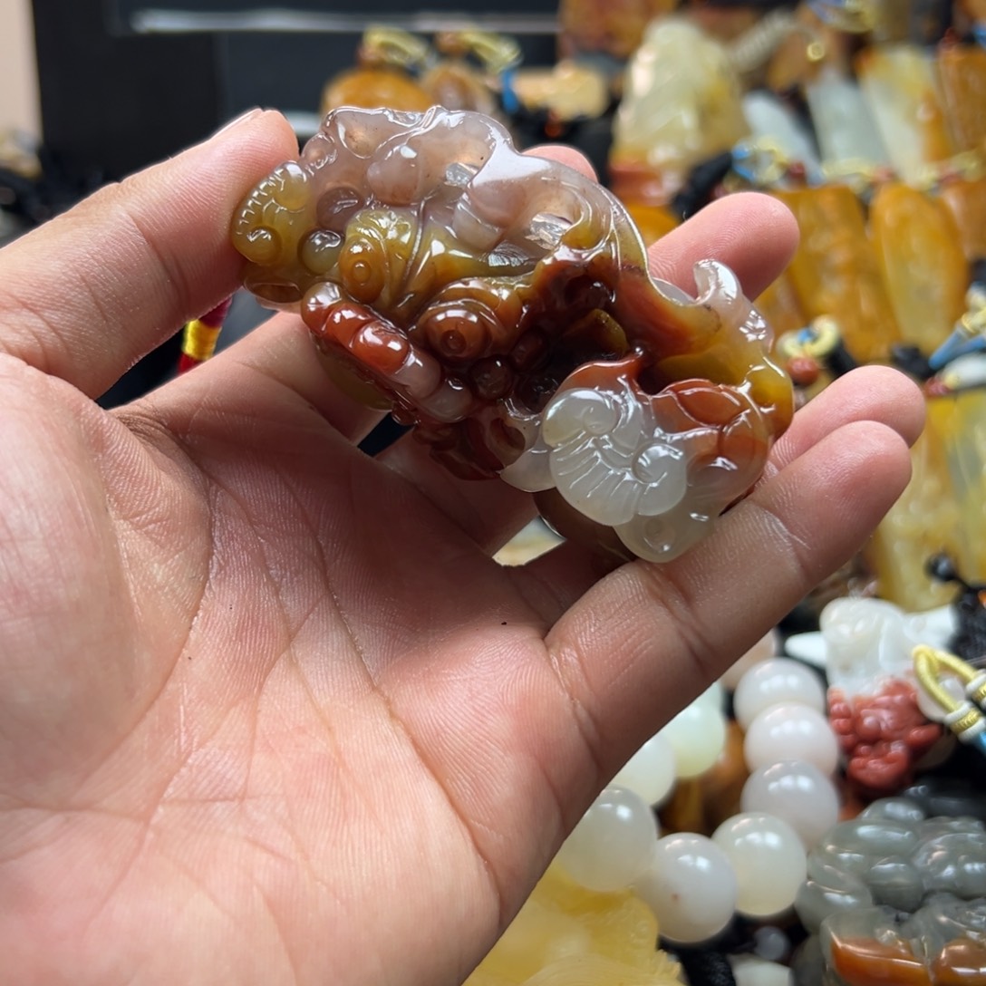 石英质玉（黄龙玉）未镶嵌hly