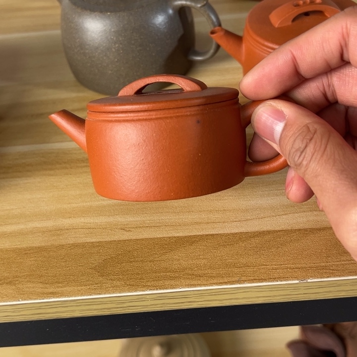 紫砂茶壶铁点红黄泥汉瓦