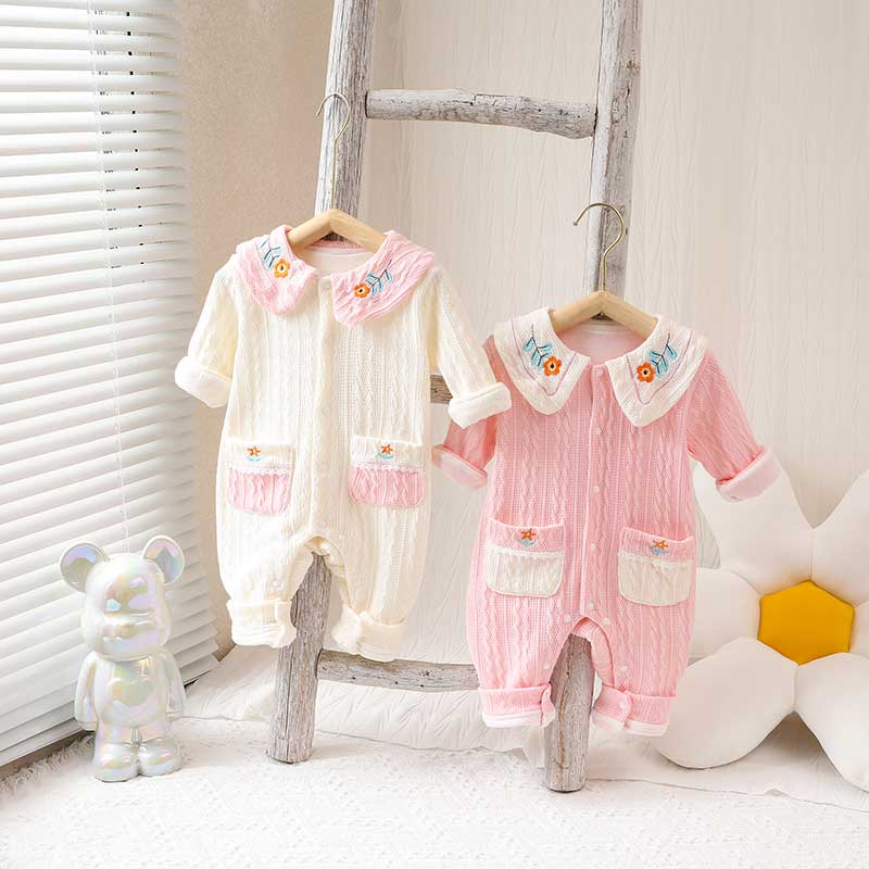 秋季女童长袖外出服女宝宝甜美刺绣连体衣新生儿双层哈衣