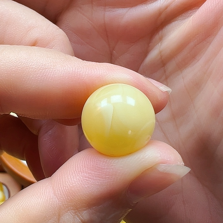 未镶嵌琥珀裸石白蜜蜡直径14.8单珠