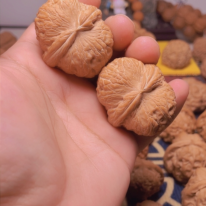 文玩核桃吊坠44全品平谷元宝