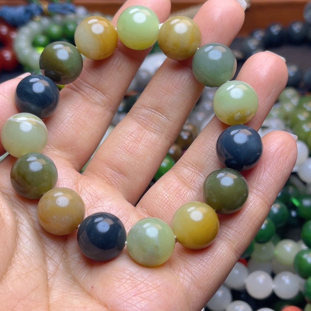 和田玉未镶嵌手链